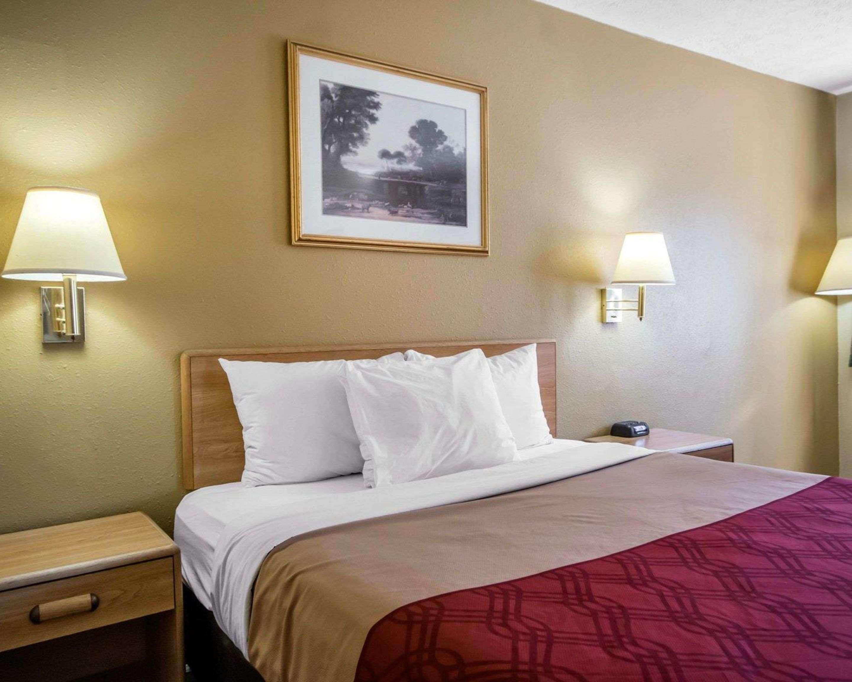 Econo Lodge Erlanger - Cincinnati Airport Екстериор снимка