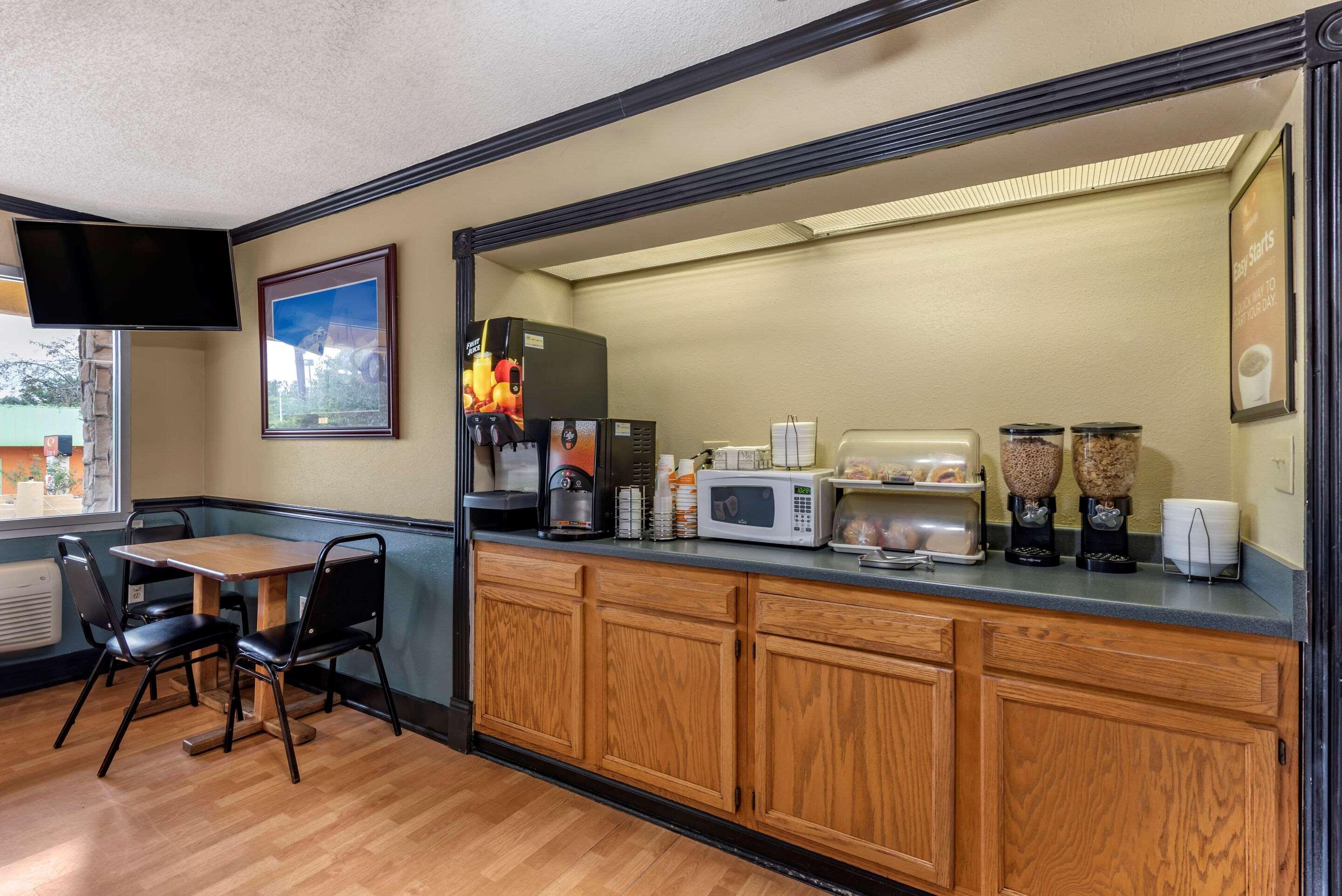 Econo Lodge Erlanger - Cincinnati Airport Екстериор снимка