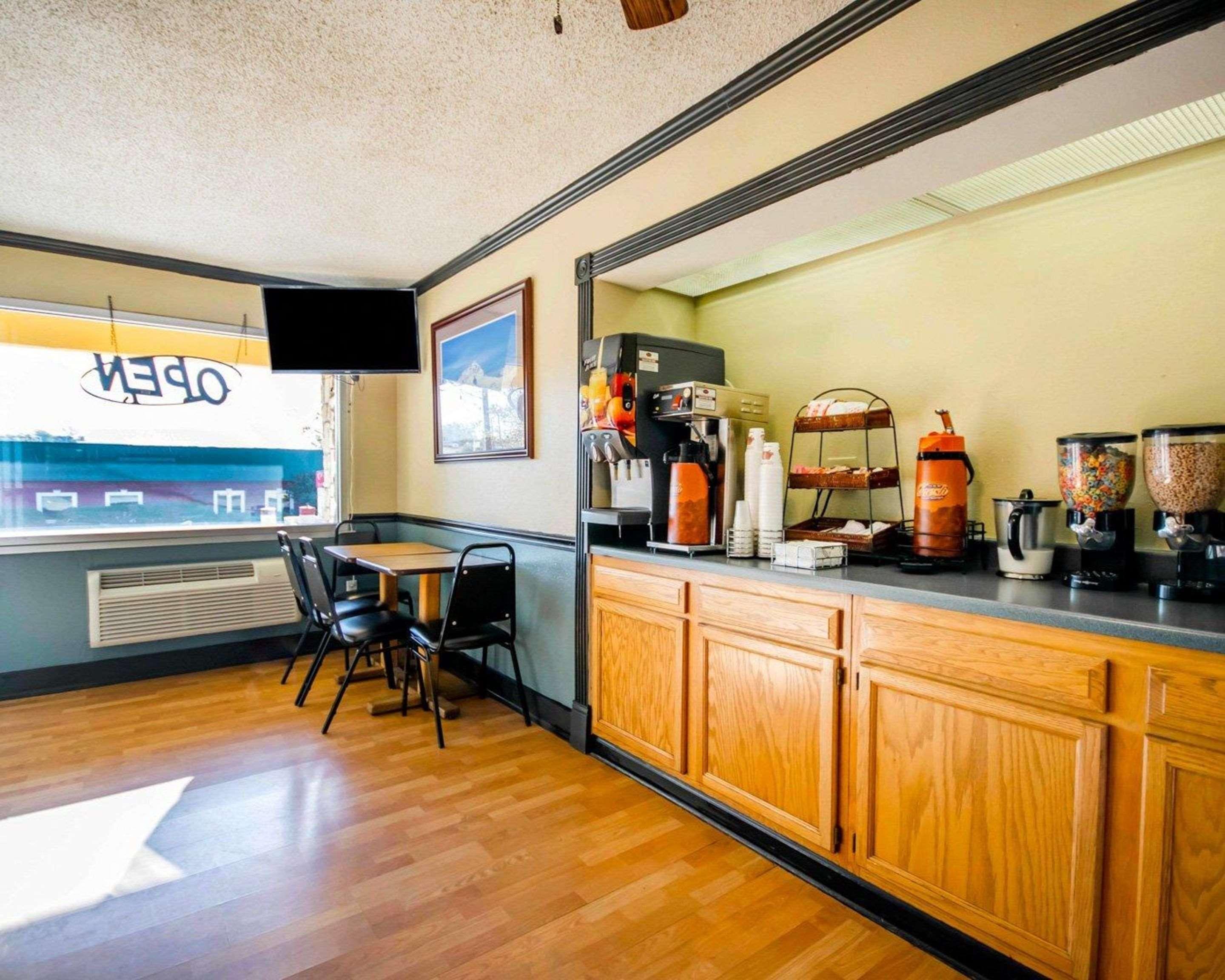 Econo Lodge Erlanger - Cincinnati Airport Екстериор снимка