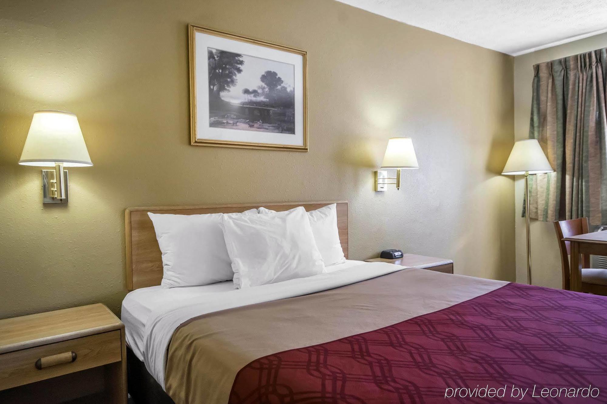 Econo Lodge Erlanger - Cincinnati Airport Екстериор снимка