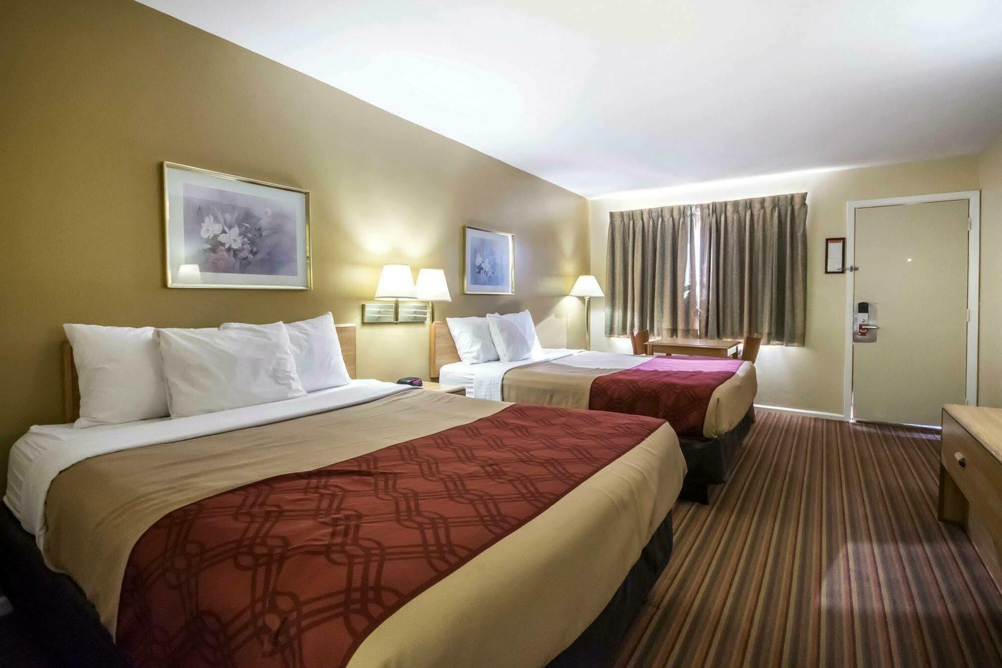 Econo Lodge Erlanger - Cincinnati Airport Екстериор снимка